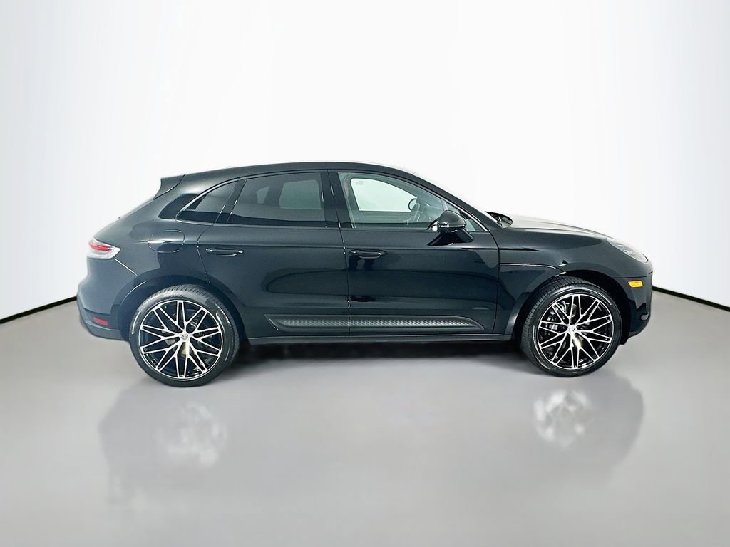 Certified 2026 Porsche Macan image 8