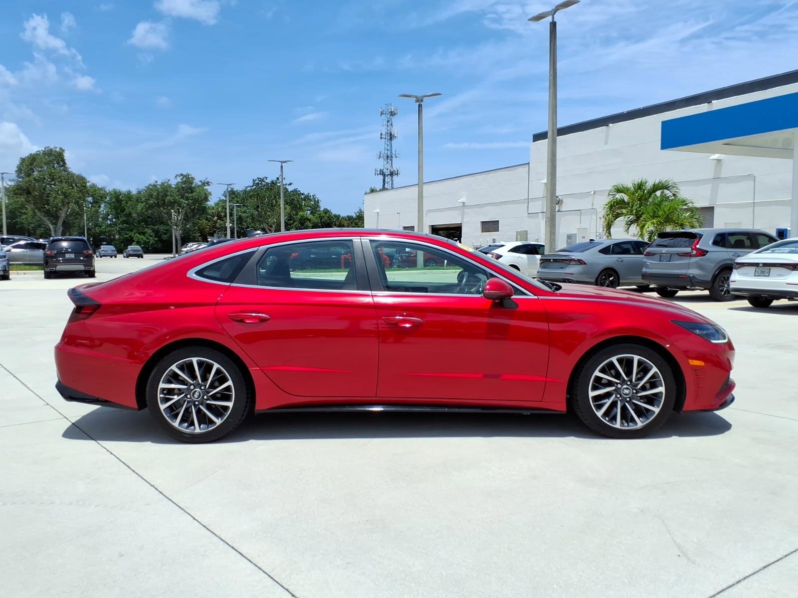 Used 2020 Hyundai Sonata Limited FWD image 16