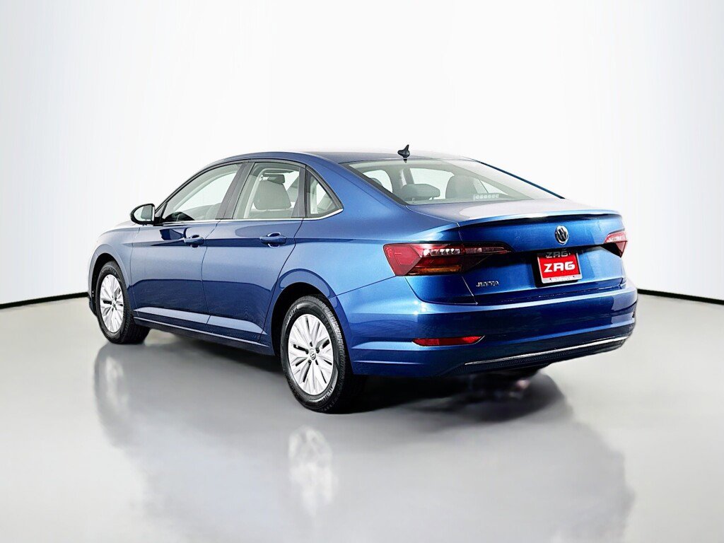 Used 2019 Volkswagen Jetta S image 3