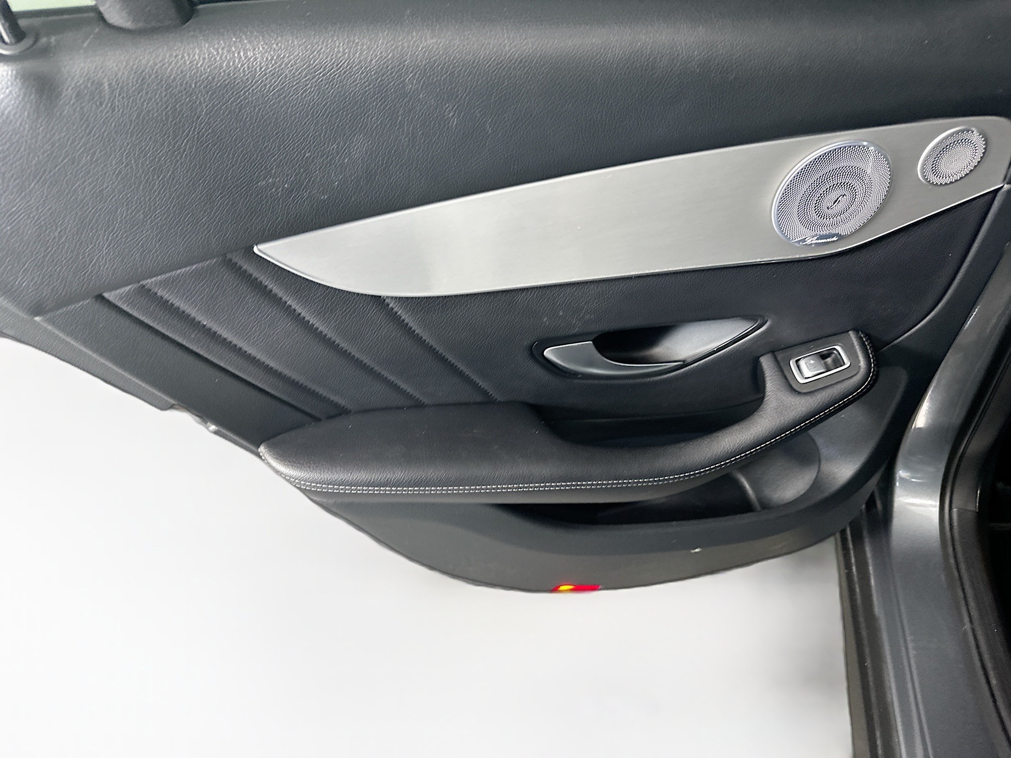 Used 2020 Mercedes-Benz GLC 300 image 26