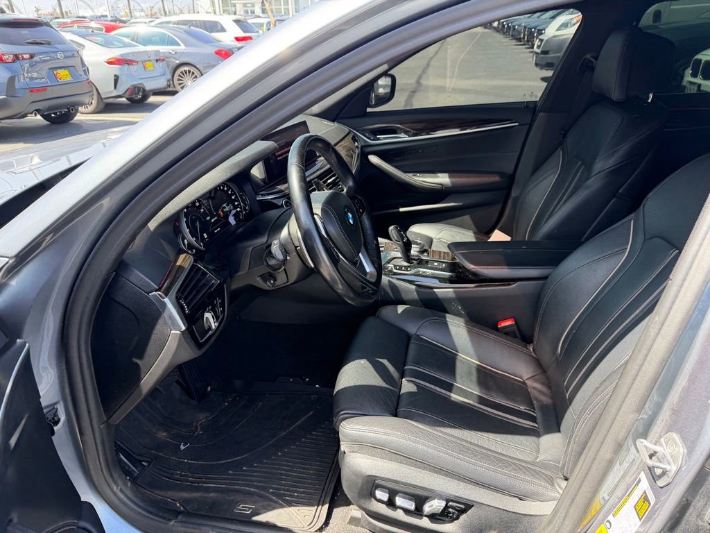 Used 2019 BMW 530e xDrive AWD/4WD image 4