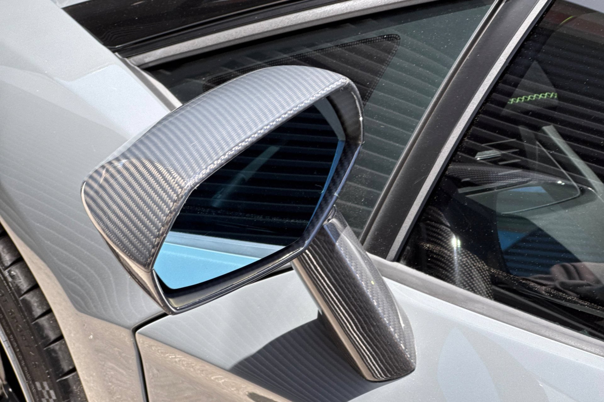 Used 2020 Lamborghini Aventador SVJ AWD/4WD image 39
