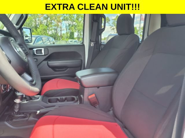 Used 2023 Jeep Gladiator Sport AWD/4WD image 6