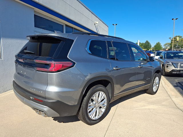 Used 2026 GMC Acadia Elevation w/ Elevation Premium Package FWD image 6