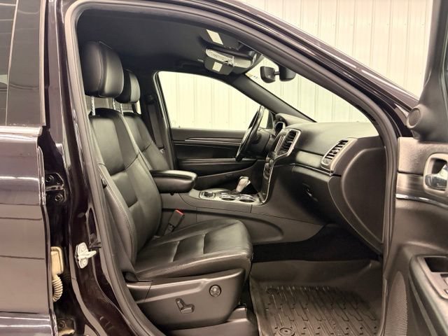 Used 2020 Jeep Grand Cherokee Limited AWD/4WD image 11