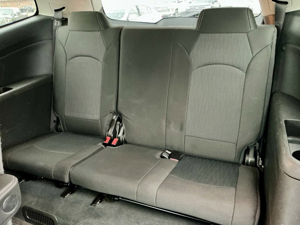 Used 2016 Chevrolet Traverse LT w/ Style and Technology Package image 27