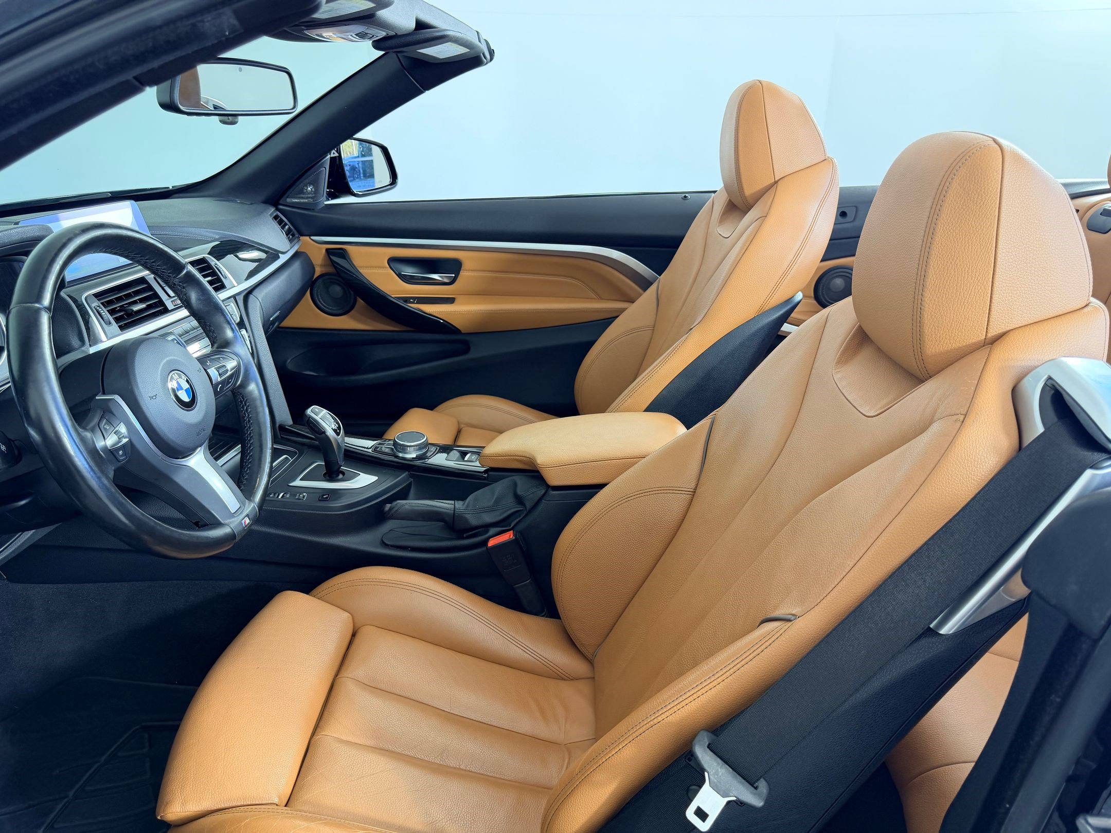 Used 2019 BMW 430i Convertible w/ M Sport Package image 22