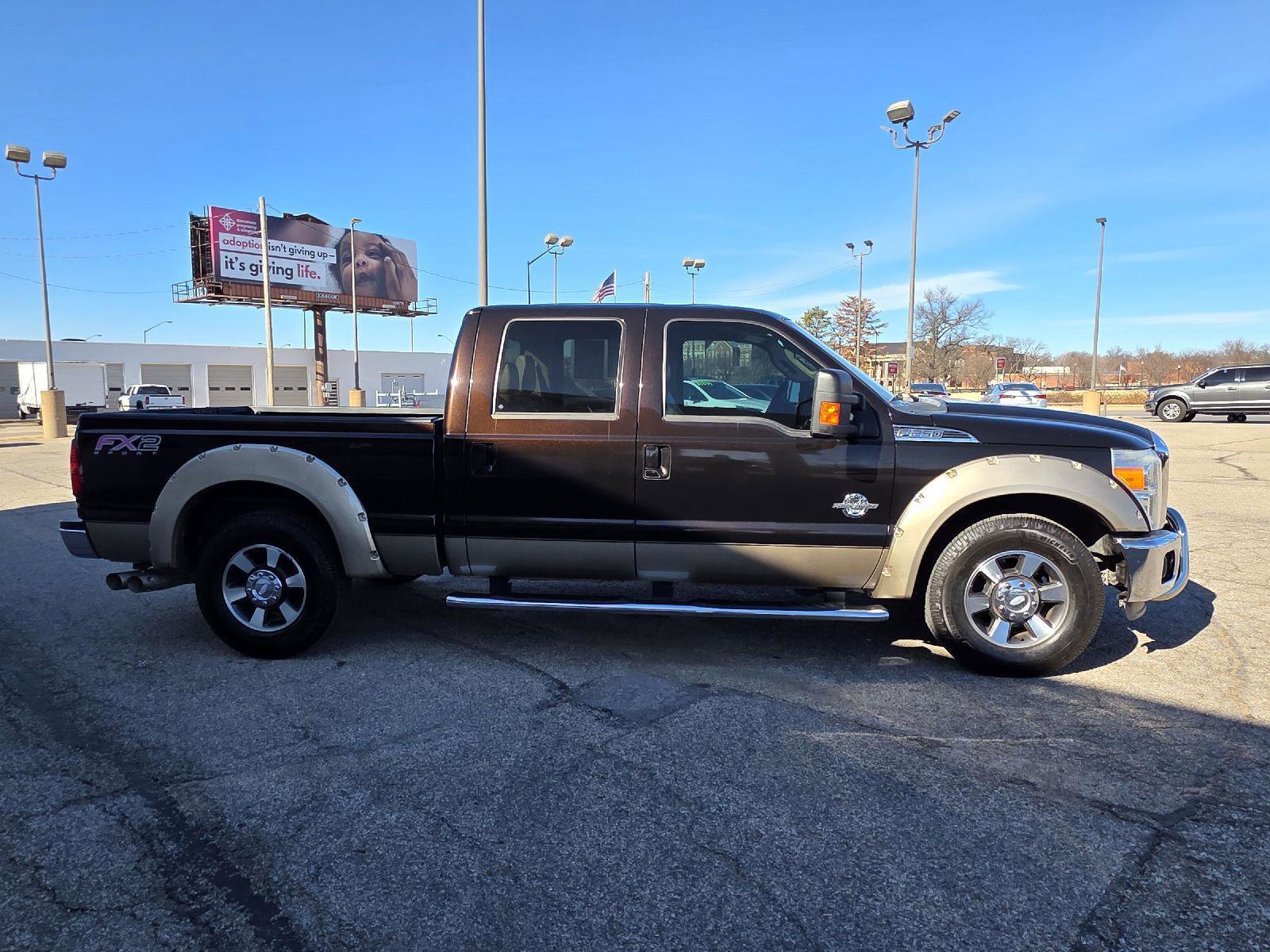 Used 2014 Ford F250 Lariat w/ Lariat Interior Package image 4