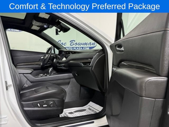 Used 2019 Cadillac XT4 Sport FWD image 17