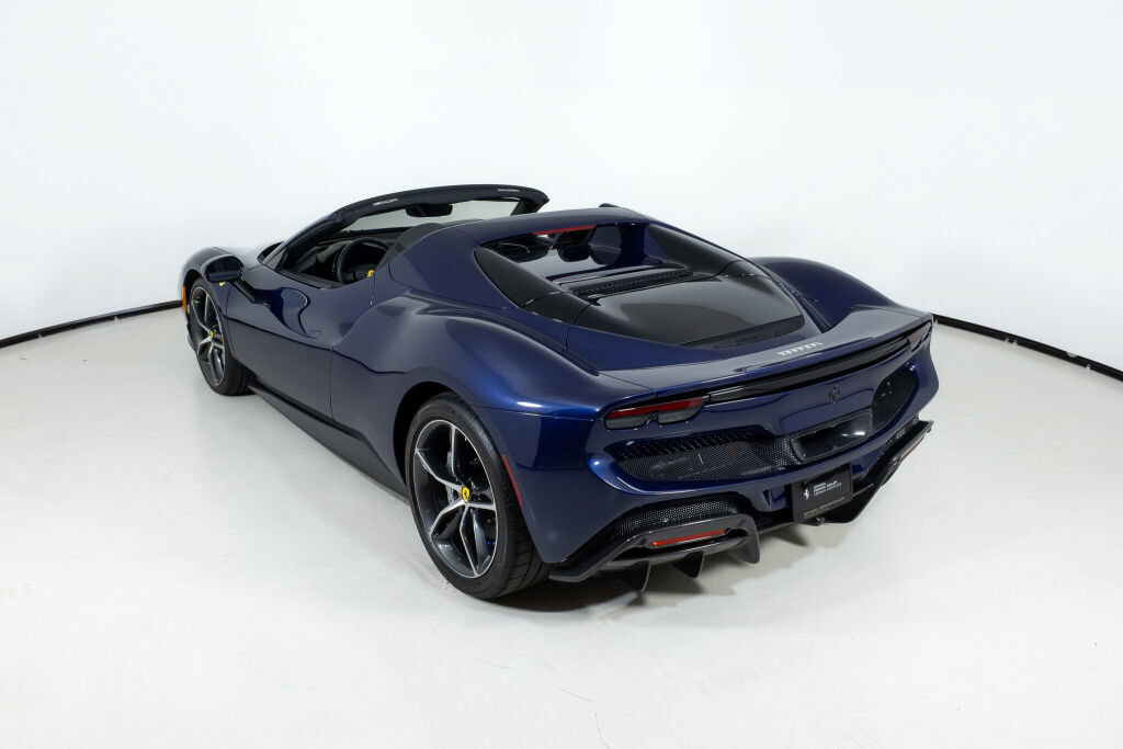 Used 2024 Ferrari 296 GTS RWD image 5