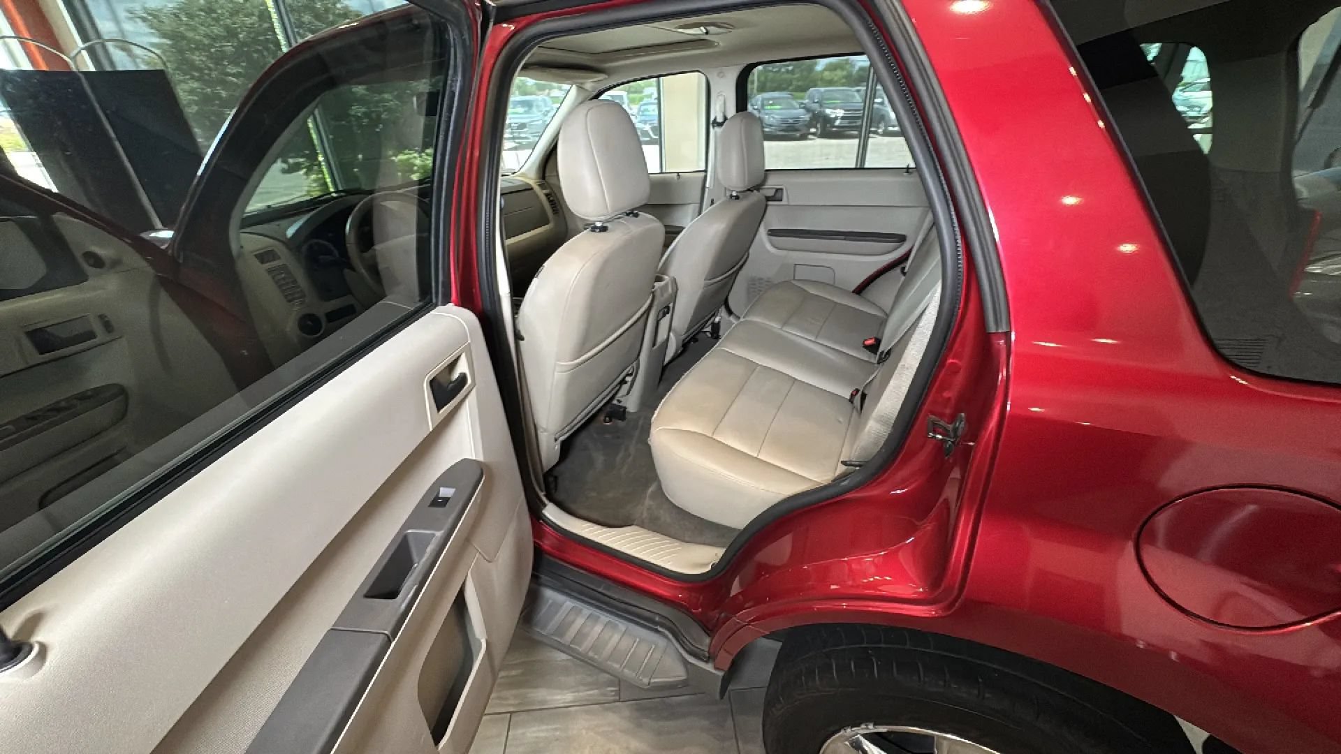 Used 2008 Ford Escape XLT FWD image 30