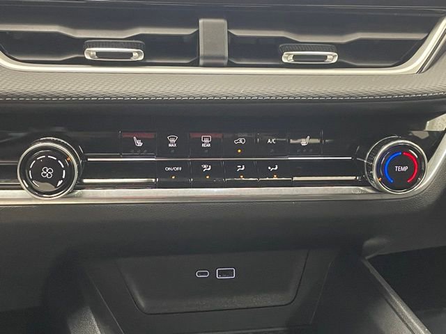 New 2025 Chevrolet Equinox LT w/ Safety and Technology Package image 5