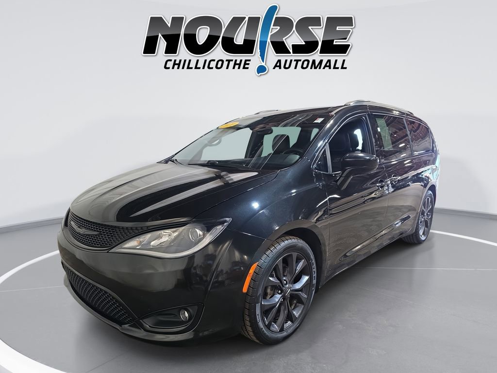 Used 2020 Chrysler Pacifica Touring-L w/ S Appearance Package
