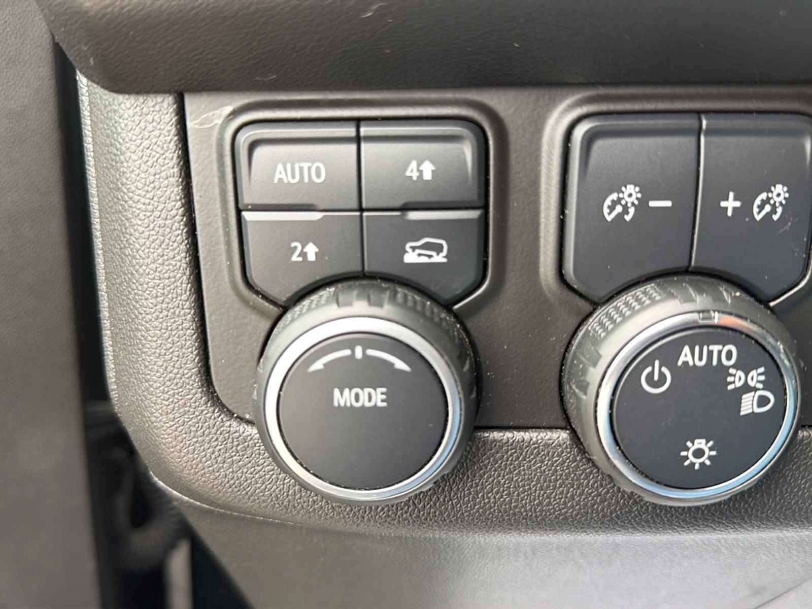 Used 2021 Chevrolet Tahoe RST w/ Rear Media and Nav Package AWD/4WD image 14