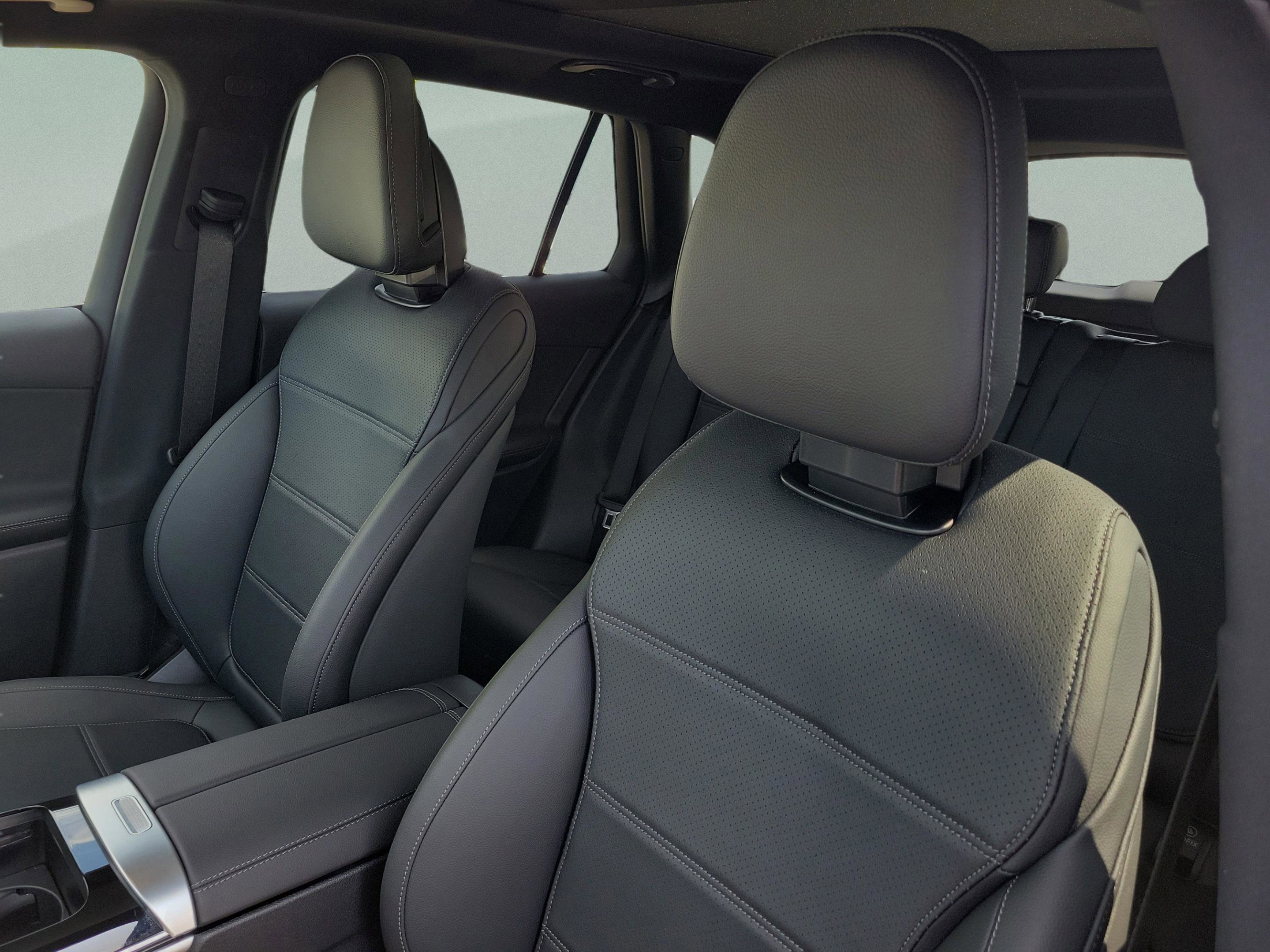Certified 2026 Mercedes-Benz GLC 300 4MATIC image 26