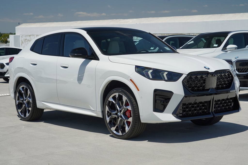 New 2026 BMW X2 xDrive28i w/ Technology Package AWD/4WD image 3