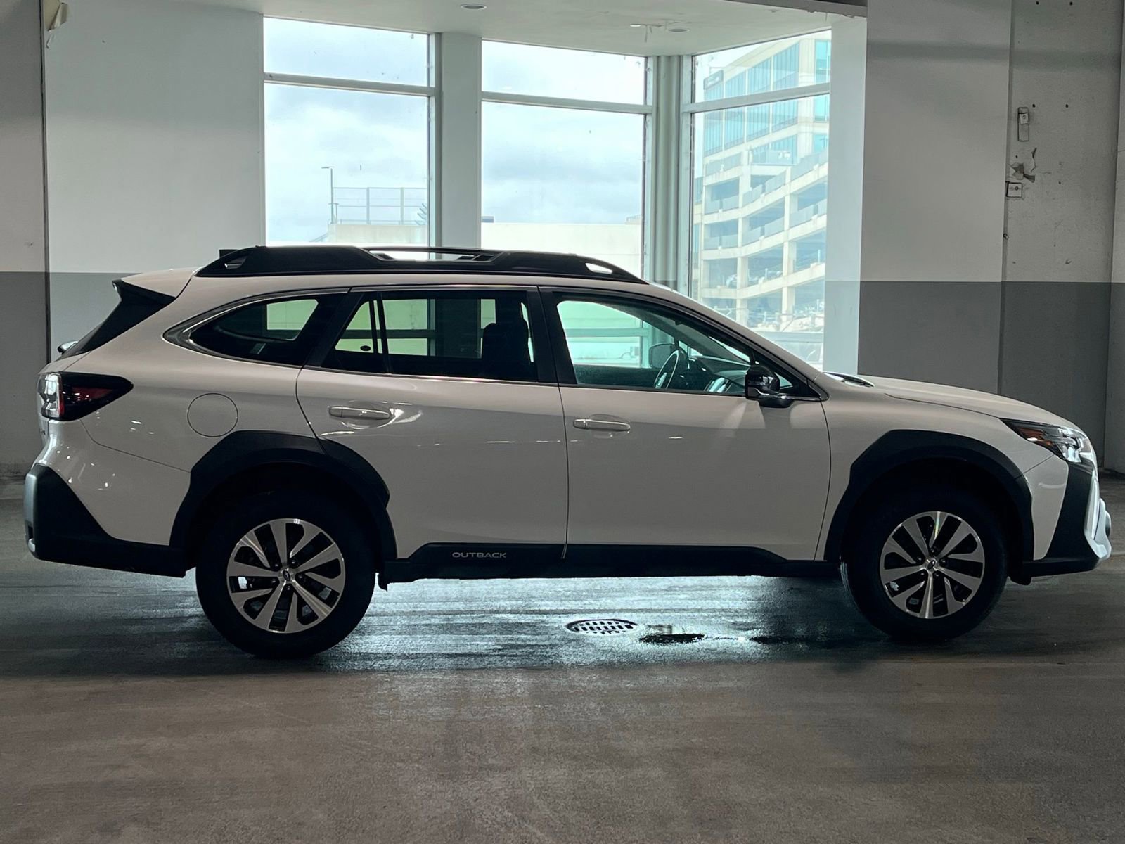 Used 2024 Subaru Outback Premium AWD/4WD image 10