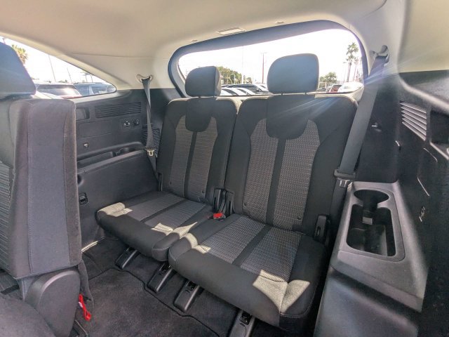 Used 2021 Kia Sorento LX FWD image 17