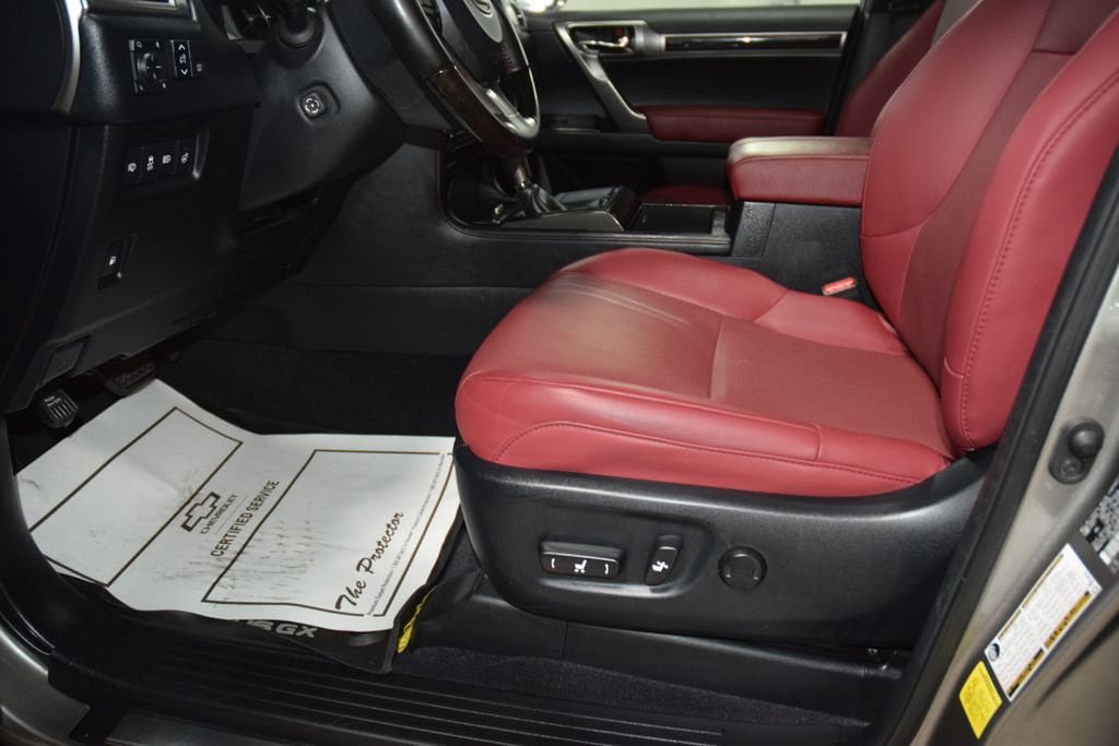 Used 2022 Lexus GX 460 Premium w/ Premium Package AWD/4WD image 39