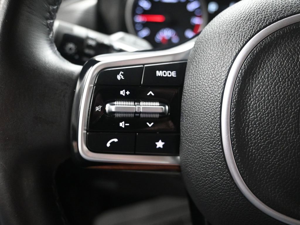 Certified 2022 Kia Carnival SX w/ Paint Protection Package image 27