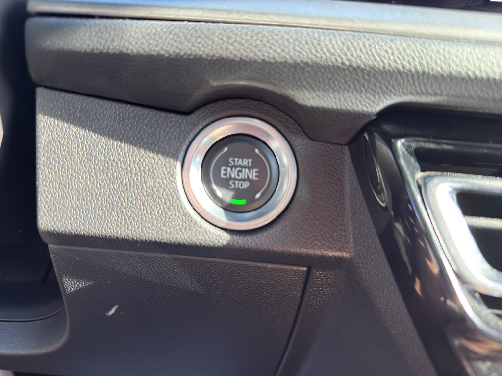 Used 2025 Chevrolet Traverse LT image 21
