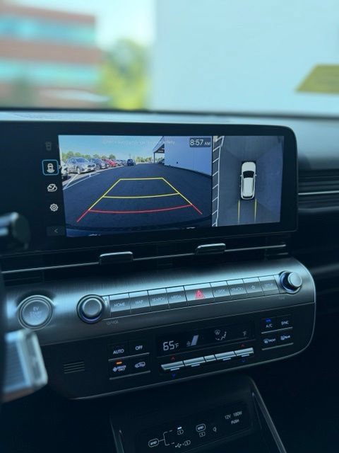 Used 2025 Hyundai Kona Limited FWD image 12