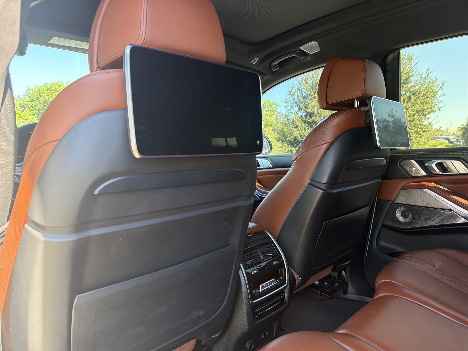Used 2021 BMW ALPINA XB7 AWD/4WD image 21