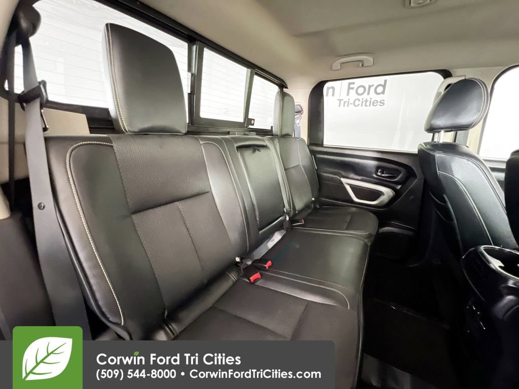 Used 2018 Nissan Titan PRO-4X AWD/4WD image 16