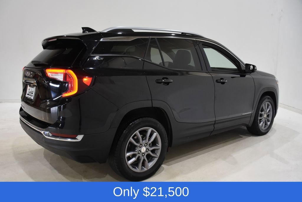 Used 2023 GMC Terrain SLT image 4