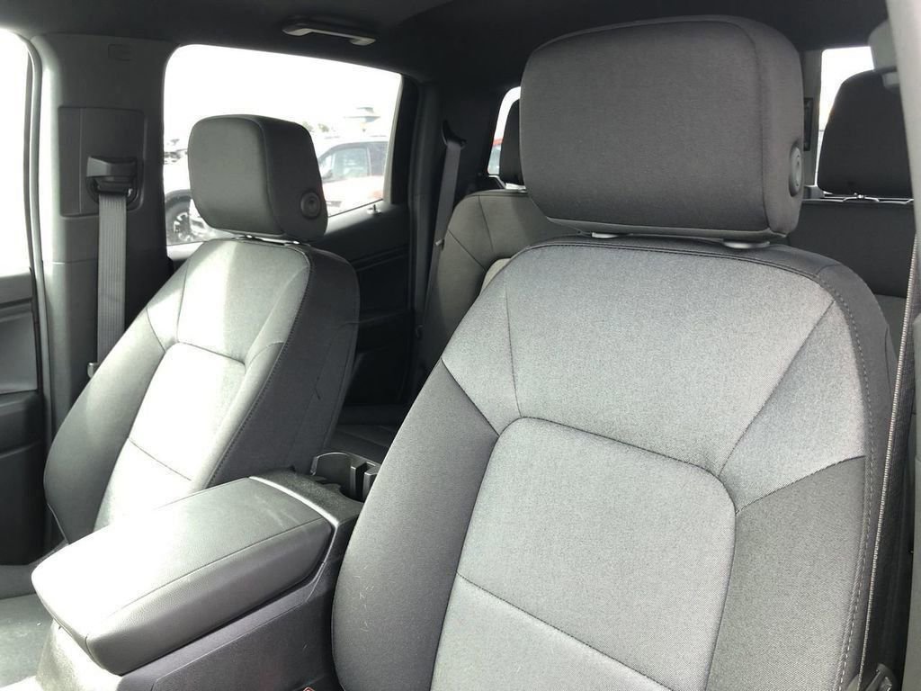 Used 2026 Chevrolet Colorado W/T w/ WT Custom Package image 21