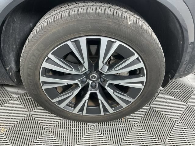 Used 2021 Volvo XC90 T5 Momentum w/ Climate Package AWD/4WD image 17