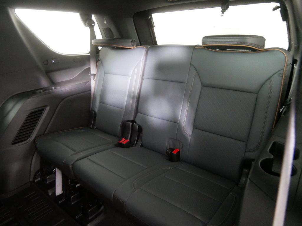 Used 2025 GMC Yukon AT4 image 22