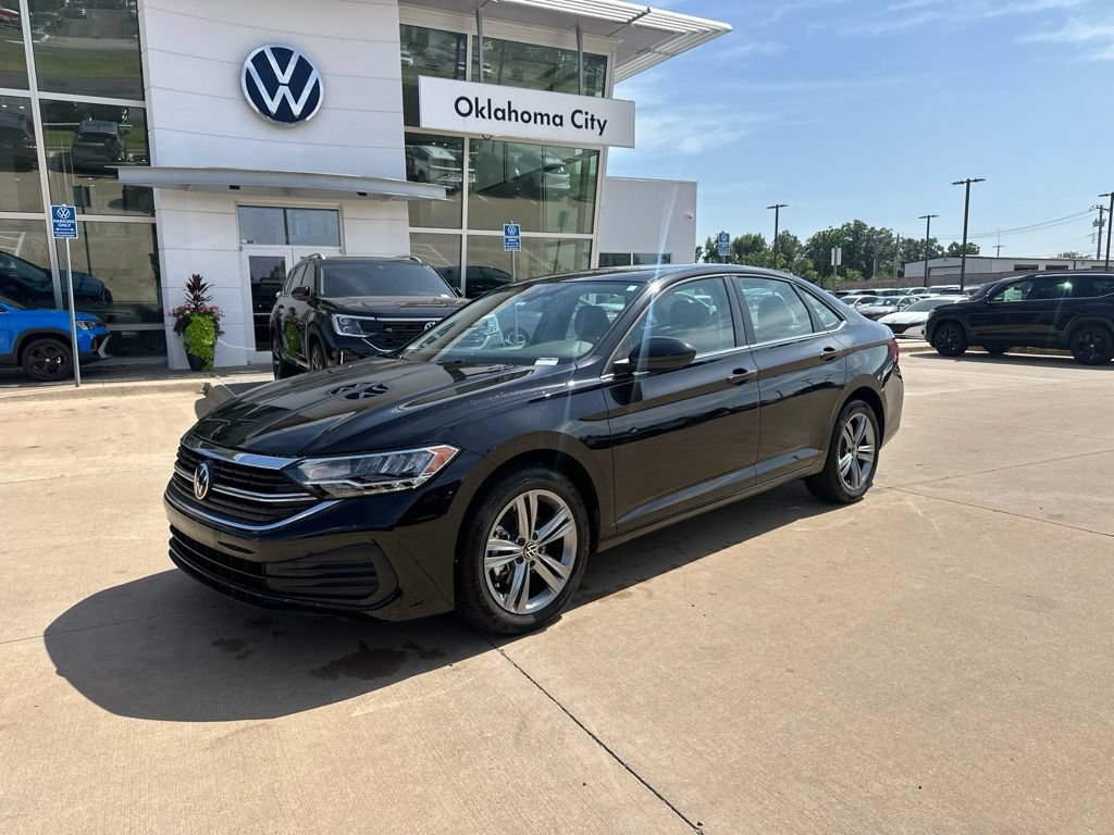 Used 2024 Volkswagen Jetta SE w/ Panoramic Sunroof Package FWD image 1