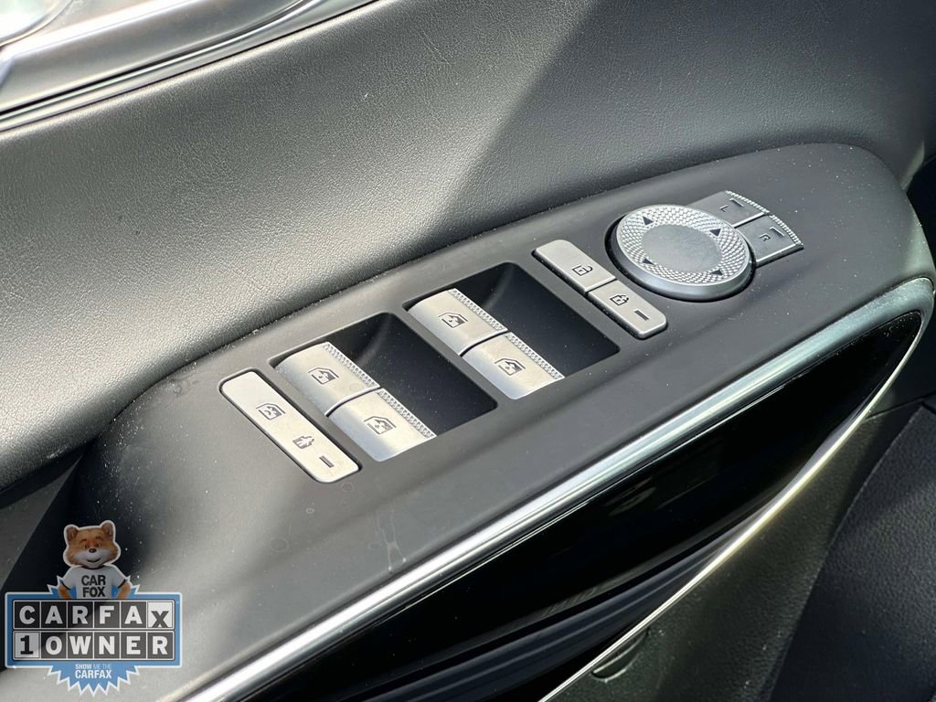 Used 2025 Genesis GV70 2.5T AWD/4WD image 19