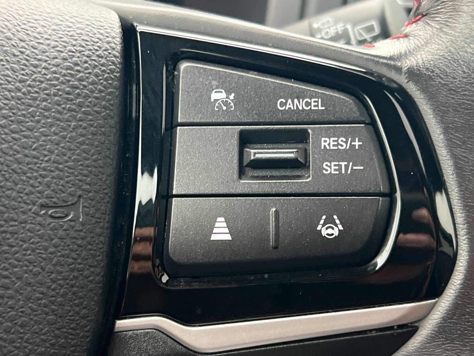 Used 2025 Honda Odyssey Sport-L image 31