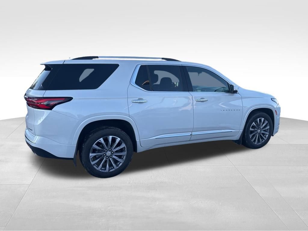 Used 2023 Chevrolet Traverse Premier image 7