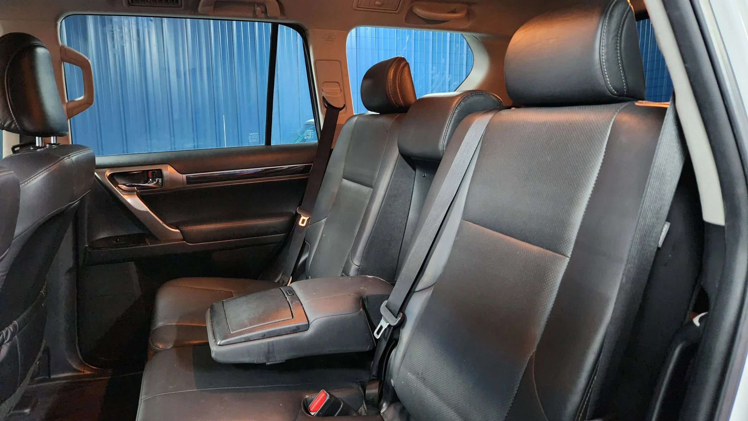 Used 2015 Lexus GX 460 image 23