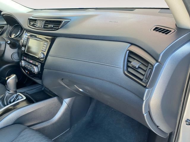 Used 2019 Nissan Rogue SV image 13