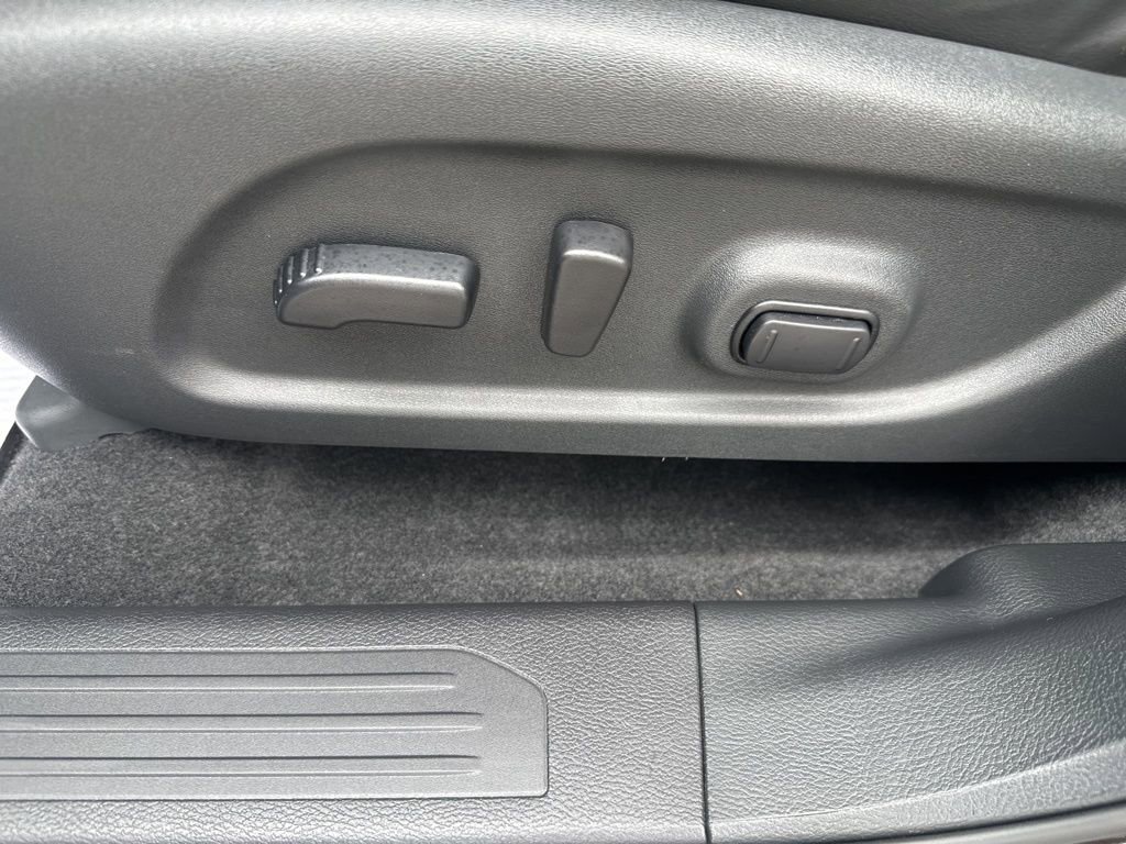 Used 2024 Nissan Murano SV w/ SV Midnight Edition Package image 18