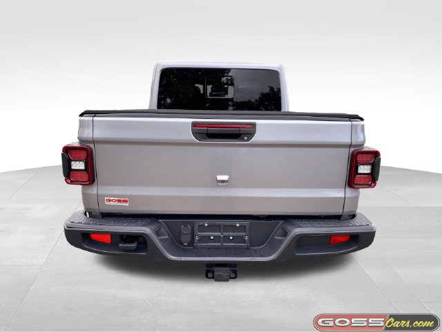 Used 2020 Jeep Gladiator Overland w/ Dual Top Group AWD/4WD image 4