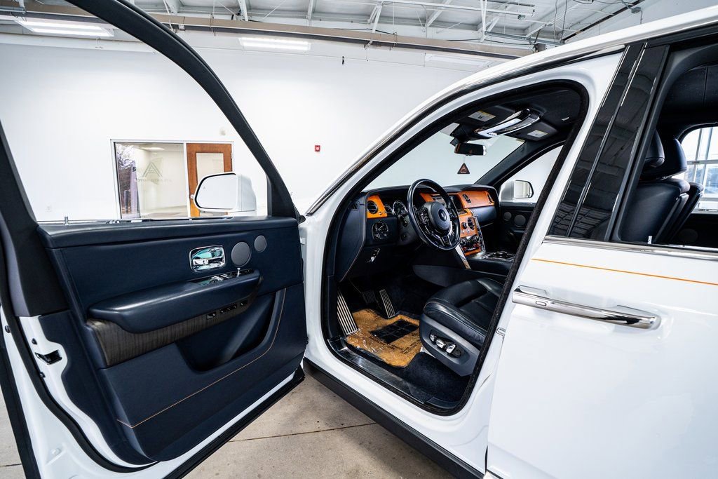 Used 2021 Rolls-Royce Cullinan image 26