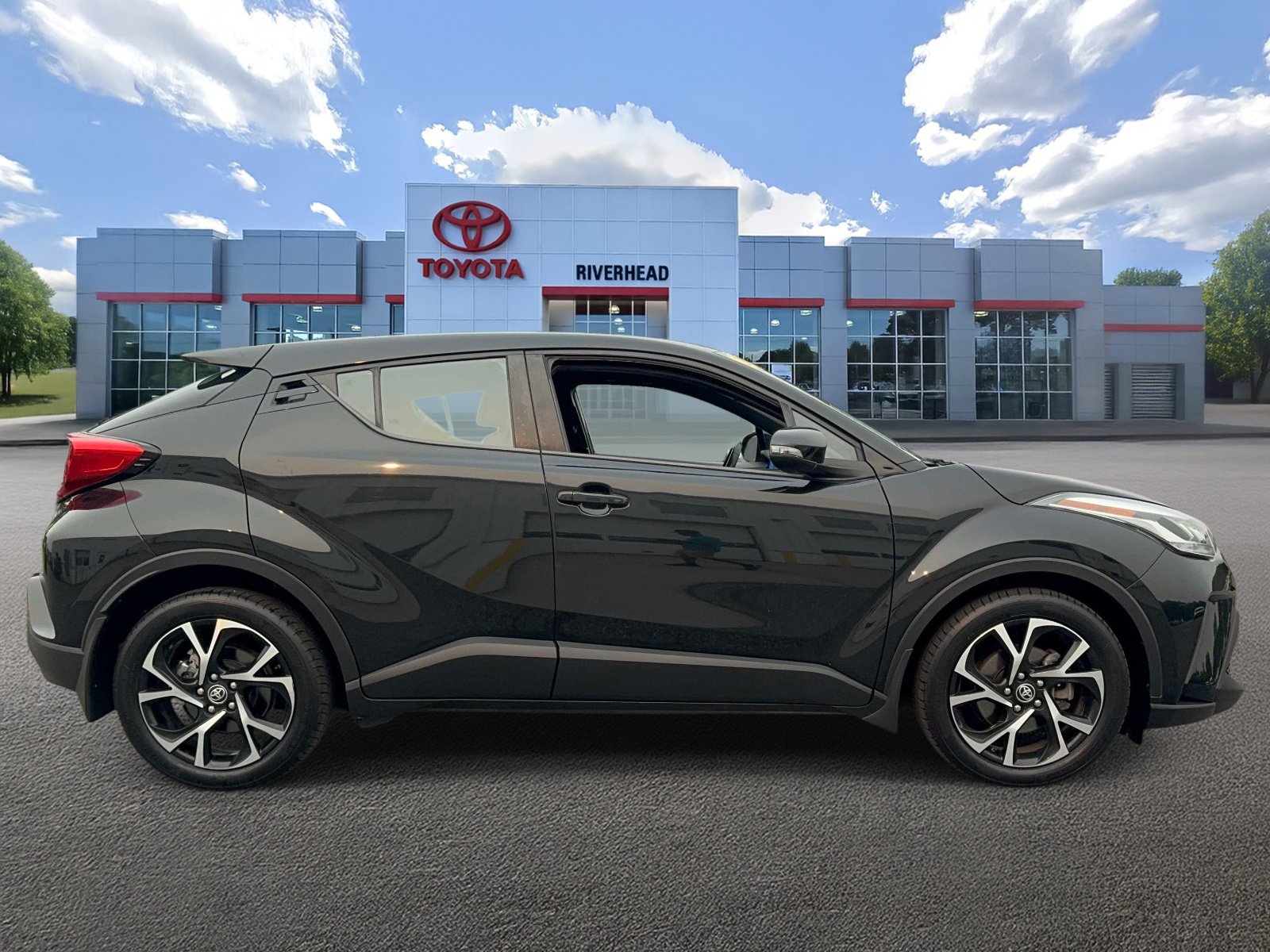Certified 2020 Toyota C-HR XLE FWD image 5