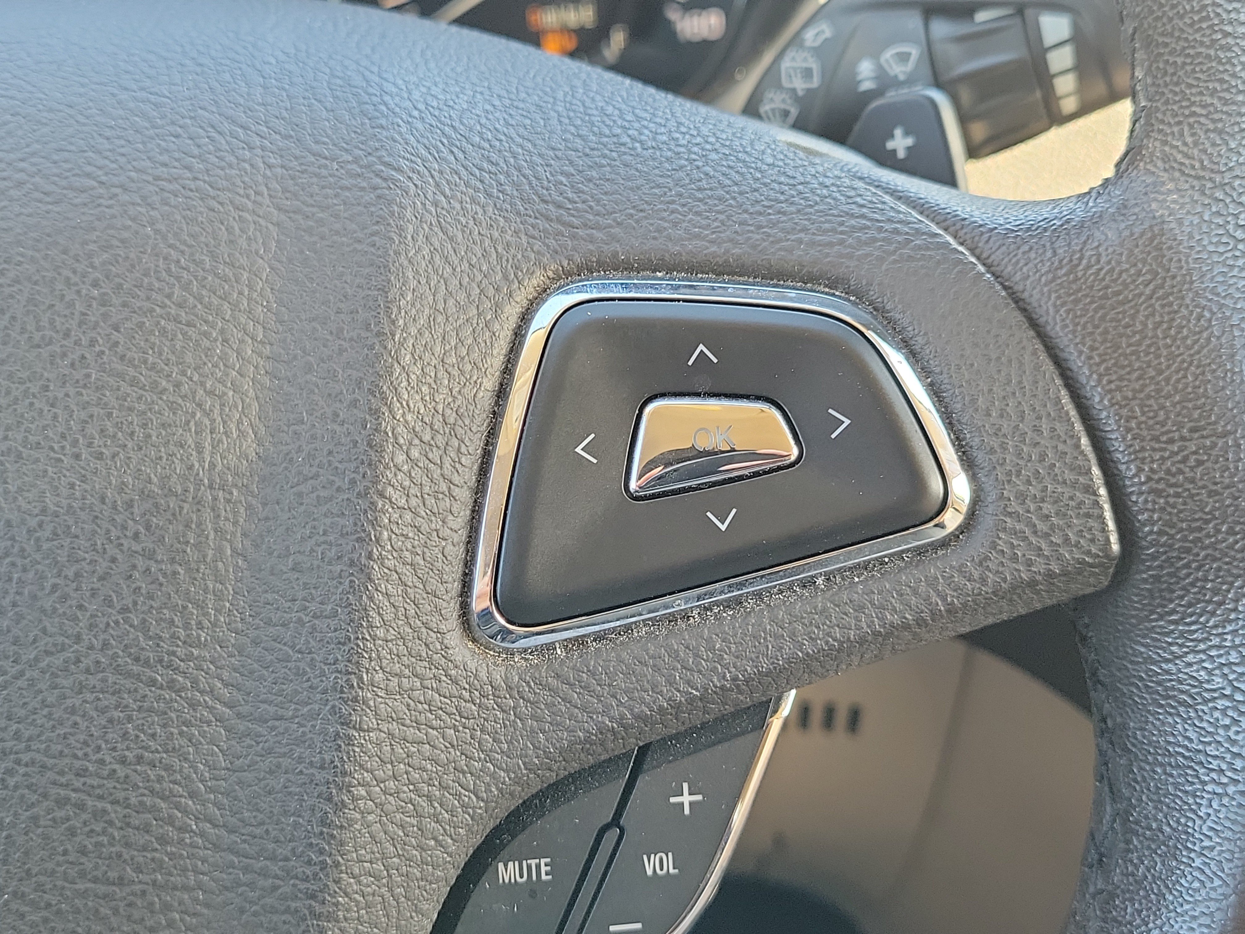 Used 2019 Lincoln MKC Premiere FWD image 23