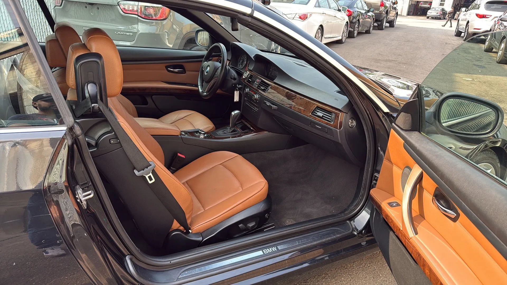 Used 2013 BMW 328i Convertible image 26