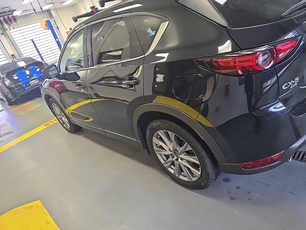 Used 2020 MAZDA CX-5 Grand Touring image 2