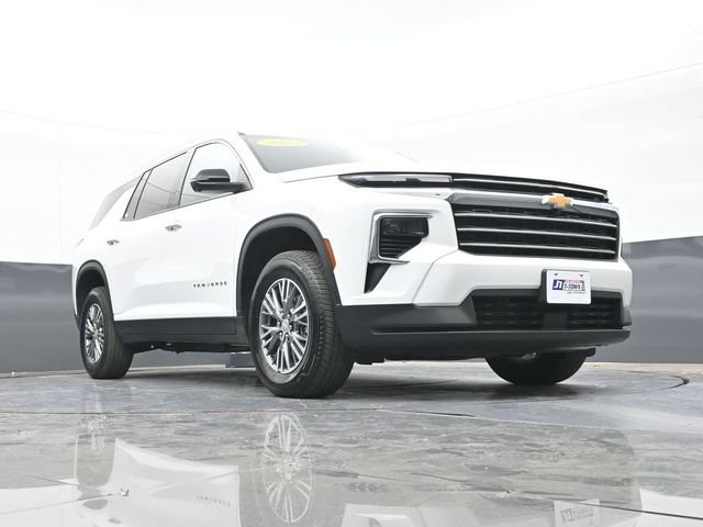 Used 2025 Chevrolet Traverse LT w/ Driver Confidence Package AWD/4WD image 54