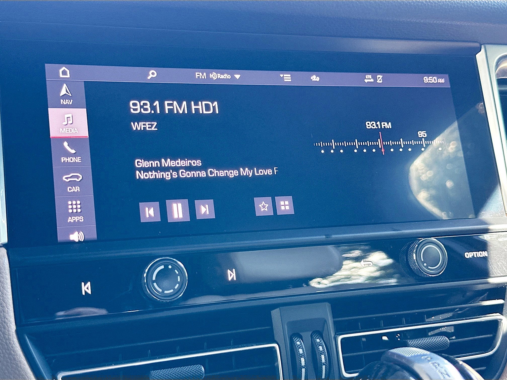 Used 2022 Porsche Macan image 15