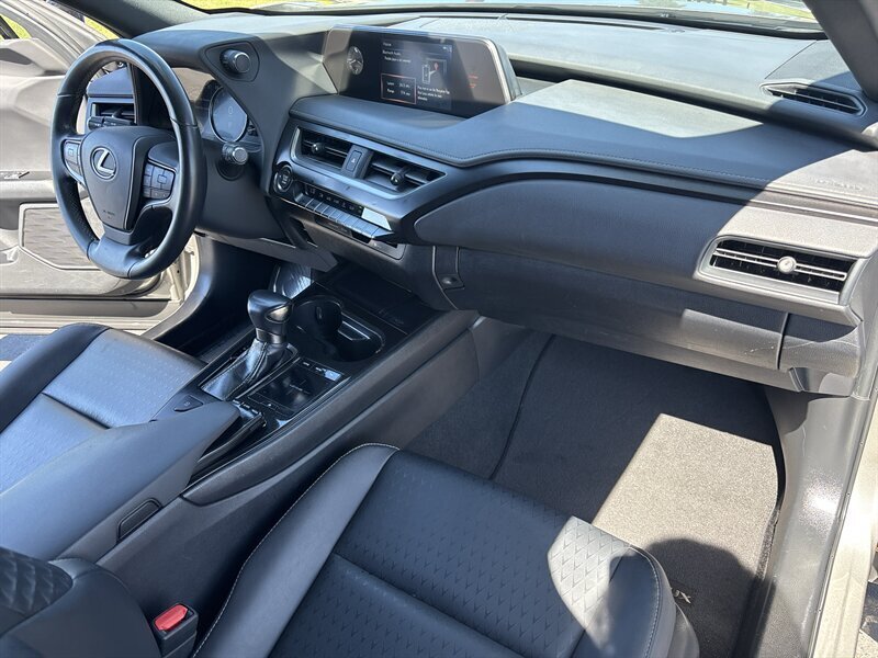 Used 2020 Lexus UX 200 w/ Accessory Package FWD image 35