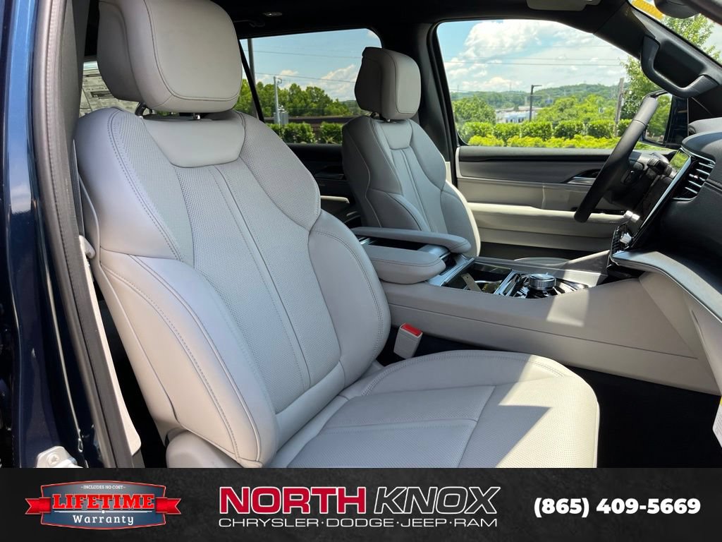 New 2026 Jeep Grand Wagoneer L Limited w/ Premium Group II AWD/4WD image 29