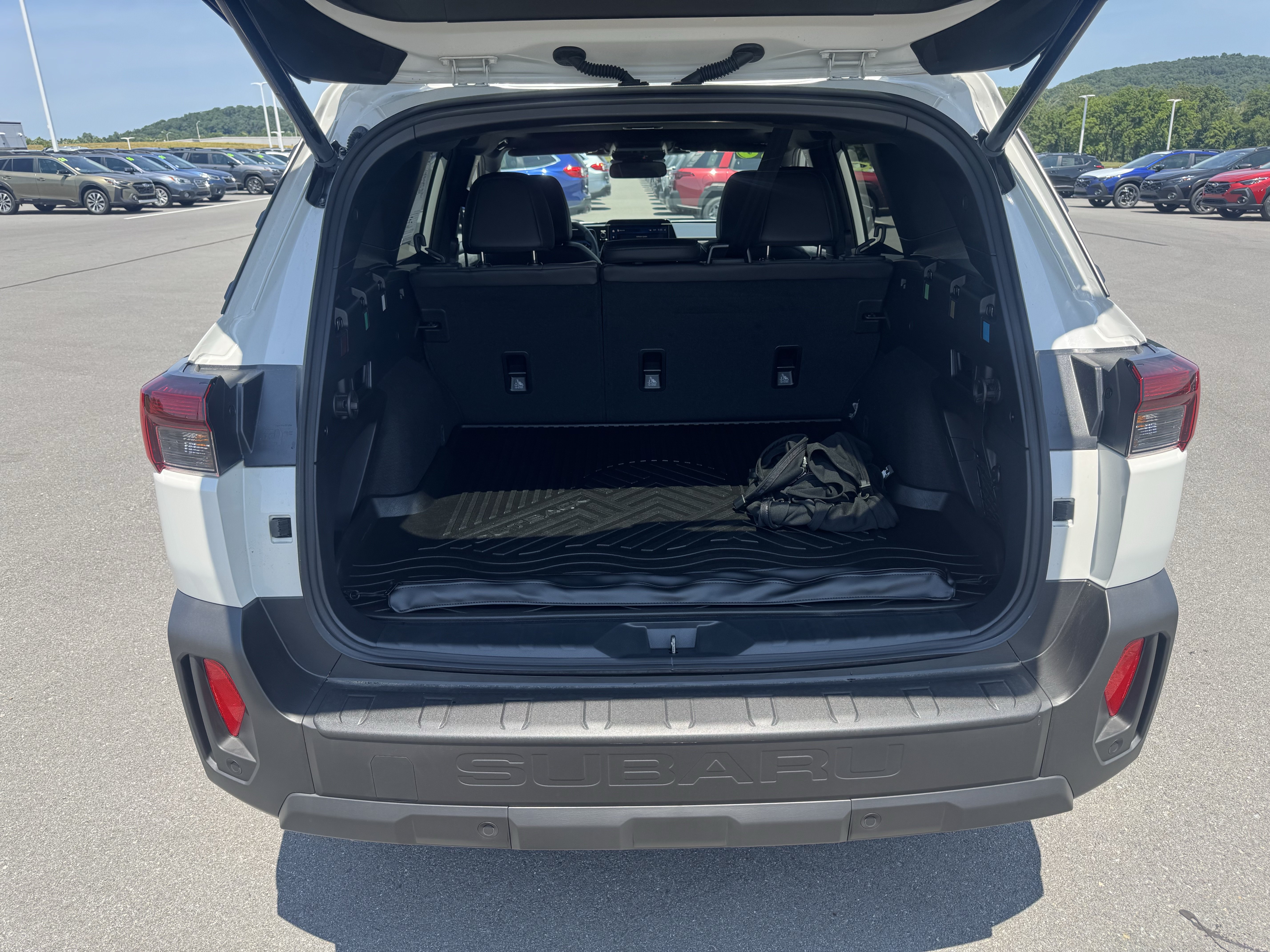 Certified 2026 Subaru Outback Premium AWD/4WD image 5